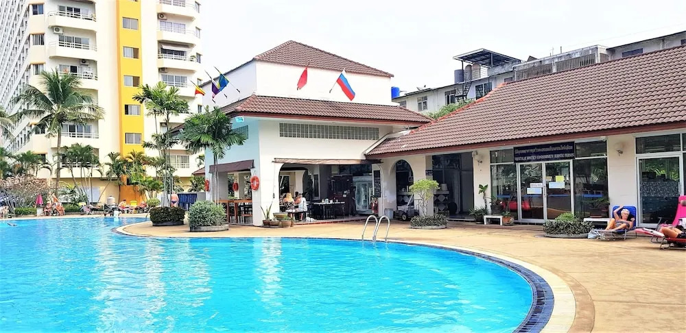 View Talay 1B Apartments