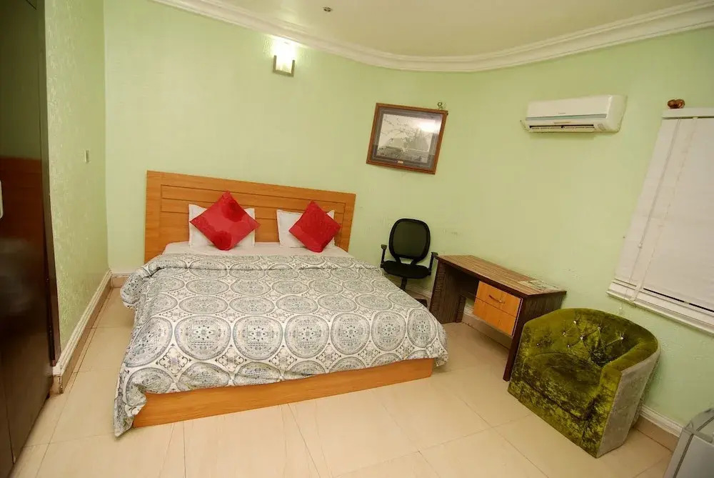 Nest Suite & Spa