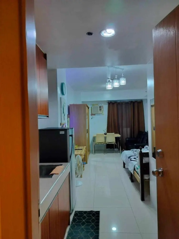 Luxurious Condo in Quezon City With Private Pool and City Views