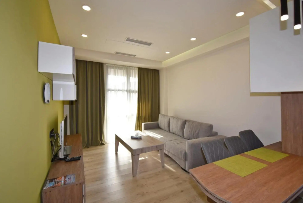 New eurorenovated, Modern apartment for rent in Koghbatsi street KO1642