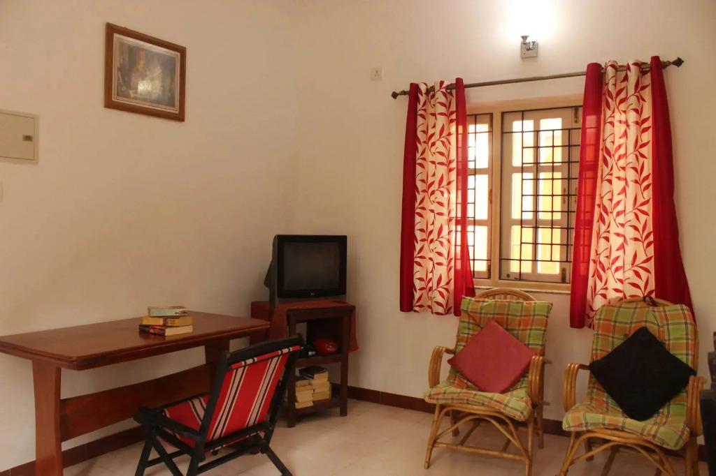 OYO 9277 Studios Near Candolim Beach
