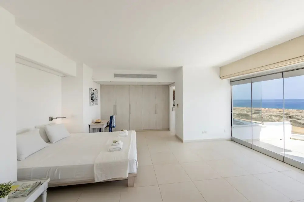 Protaras Seafront Villa AleMar