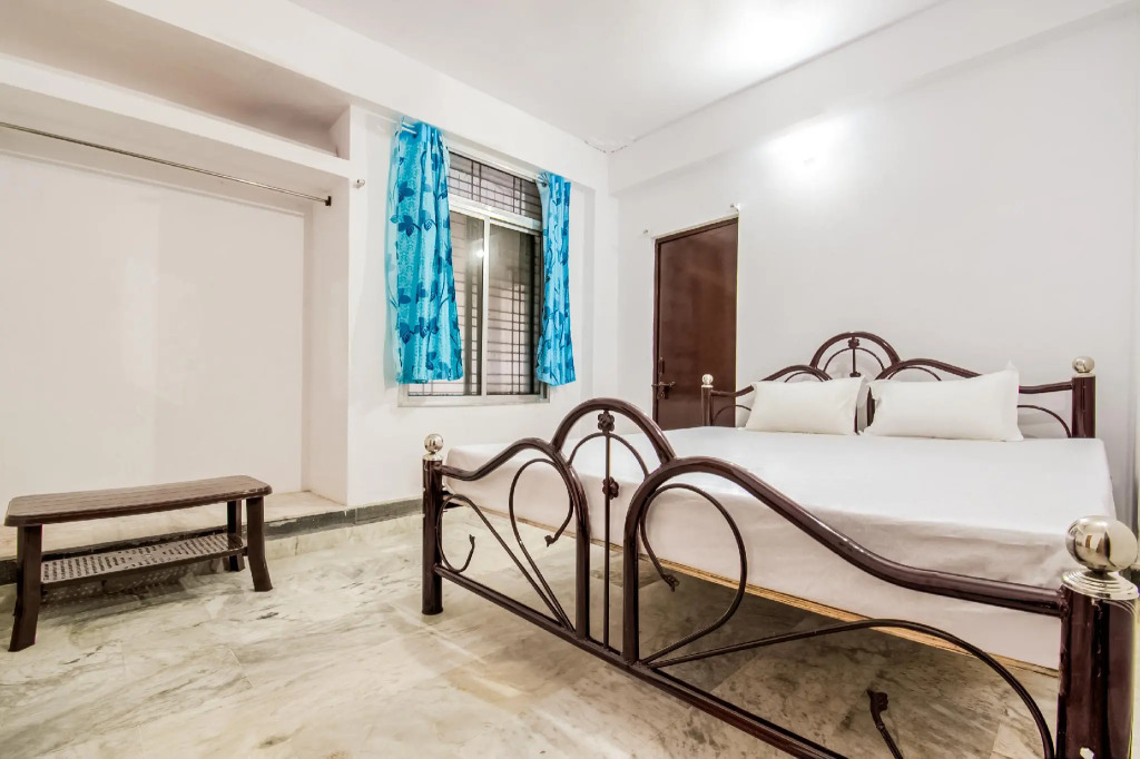 SPOT ON 49185 Hotel Rakesh International