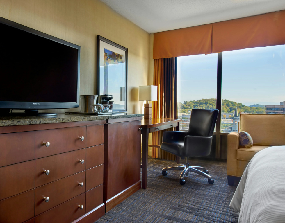 Hilton Knoxville