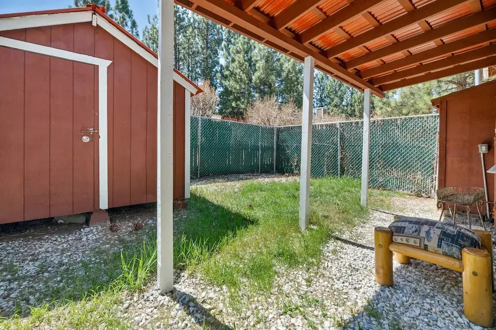 The Vintage Bear Cabin