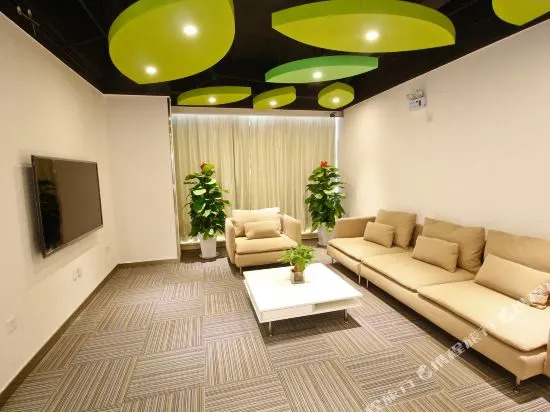 Shriver Hotel (Xi'an Convention and Exhibition Center Sanyu Subway Station)