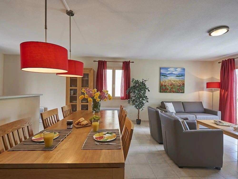 Bungalow in Lanzac Near Dordogne River