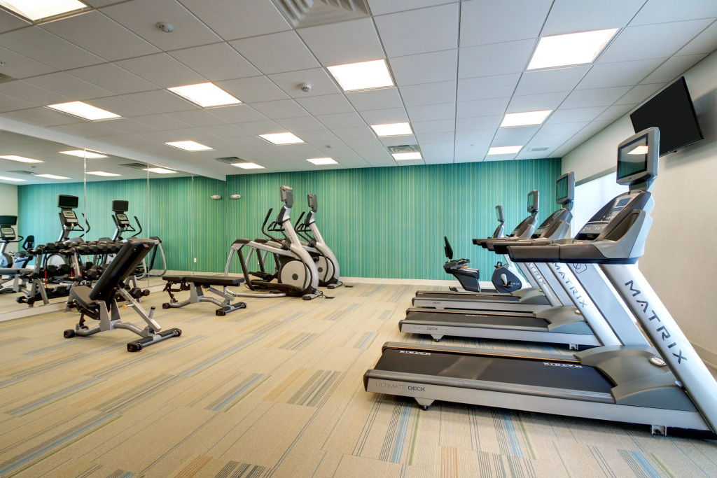 Holiday Inn Express & Suites Galesburg by IHG