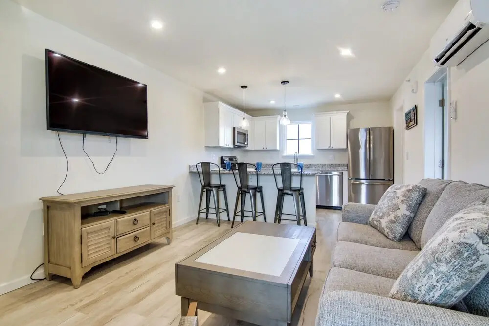 Community Pool Access: Rehoboth Beach Unit!