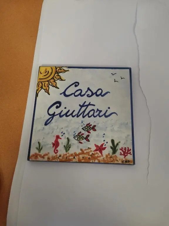San Giorgio (Me) Comodo appartamento a 100 metri dal mare in elegante residence, 4/5 posti letto, parcheggio privato.