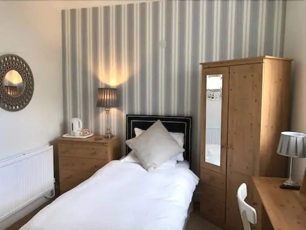The Beaufort, Raglan