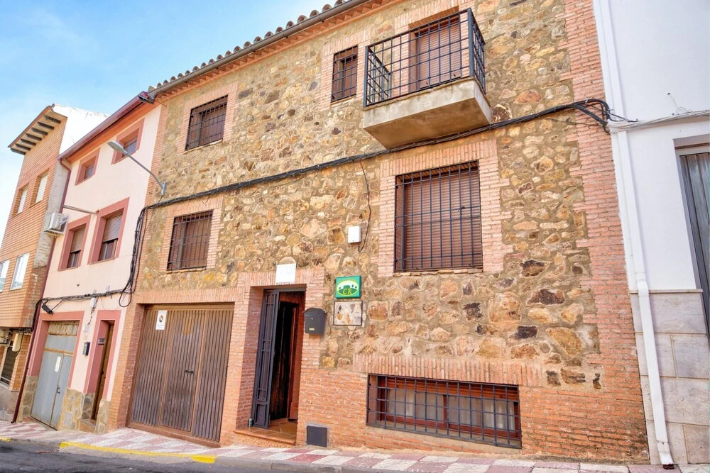 Villa With 6 Bedrooms in Puebla de Don Rodrigo, With Wonderful Mountain View, Private Pool, Furnished Balcony