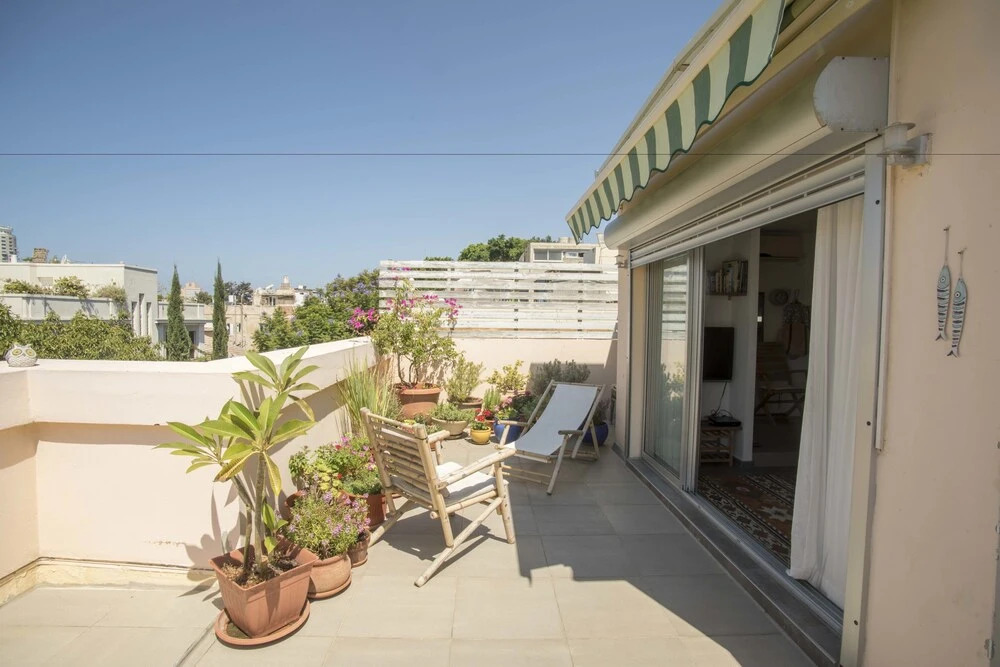 Sasson & Co Luxury Roof by Rothschild