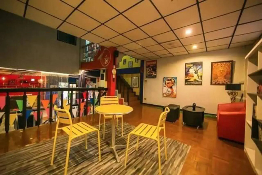 Funki Nimman Guesthouse