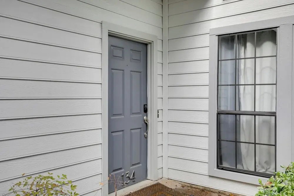 Comfortable Dallas Condo Close to Attractions