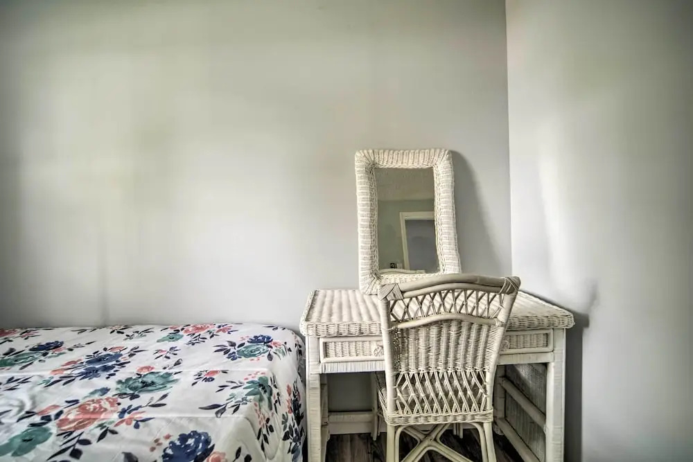 Spacious Geneva House < .5 Mi to The Strip!