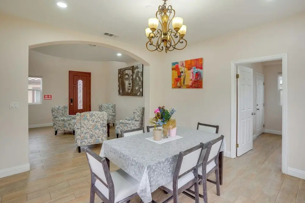 Explore the OC Coast! Midway City Home w/ Yard