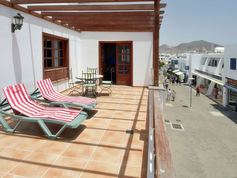 Large Appartment with Seaview in Center of Playa Blanca near Sea