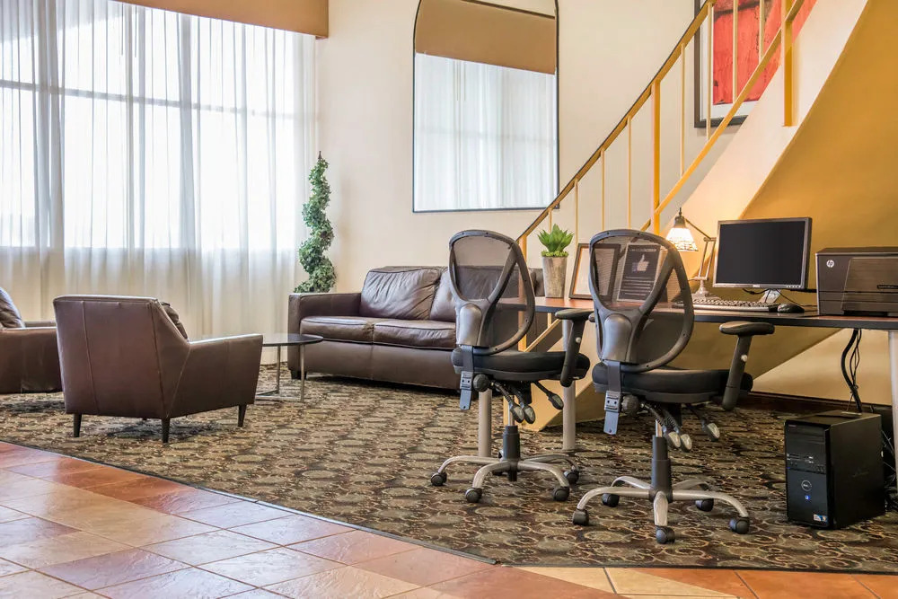 Holiday Inn Eau Claire-Campus Area/I-94