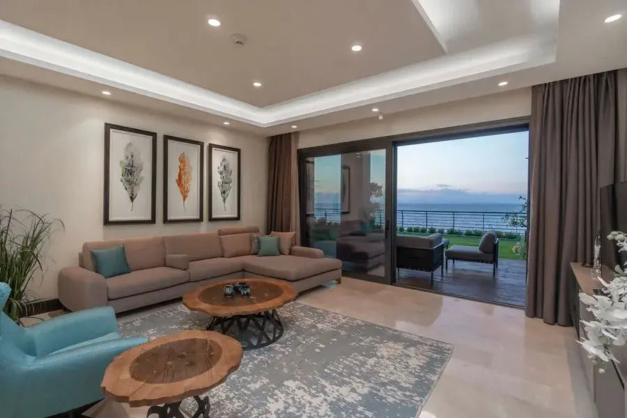 Red Rock Hotel & Suites By Selseve