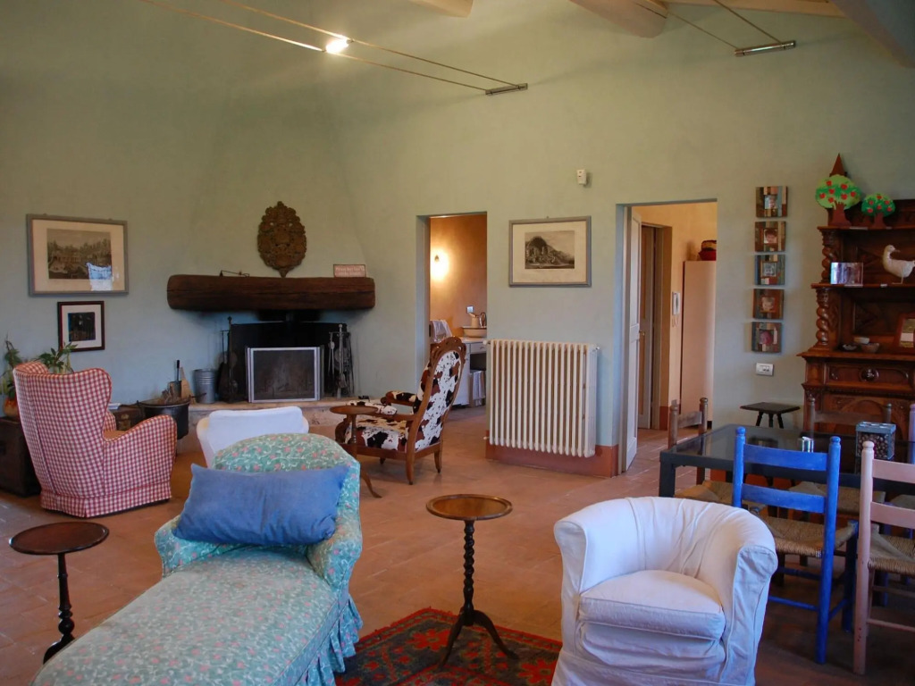 Orte Villa for 8 with Parking