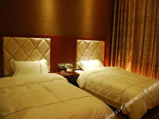 Dingzhou Hotel