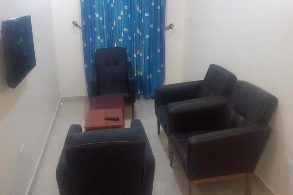 Hymax Grace Hotel and Suites