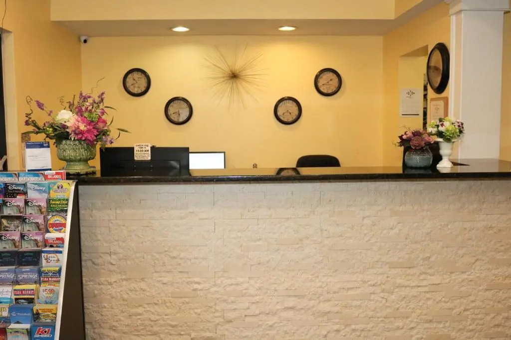 Shining Light Inn & Suites