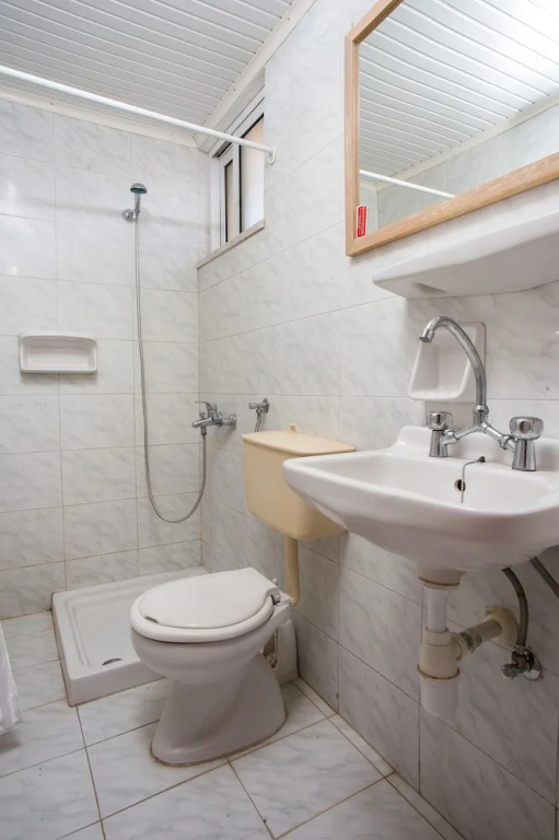 Elarin studios & apartments