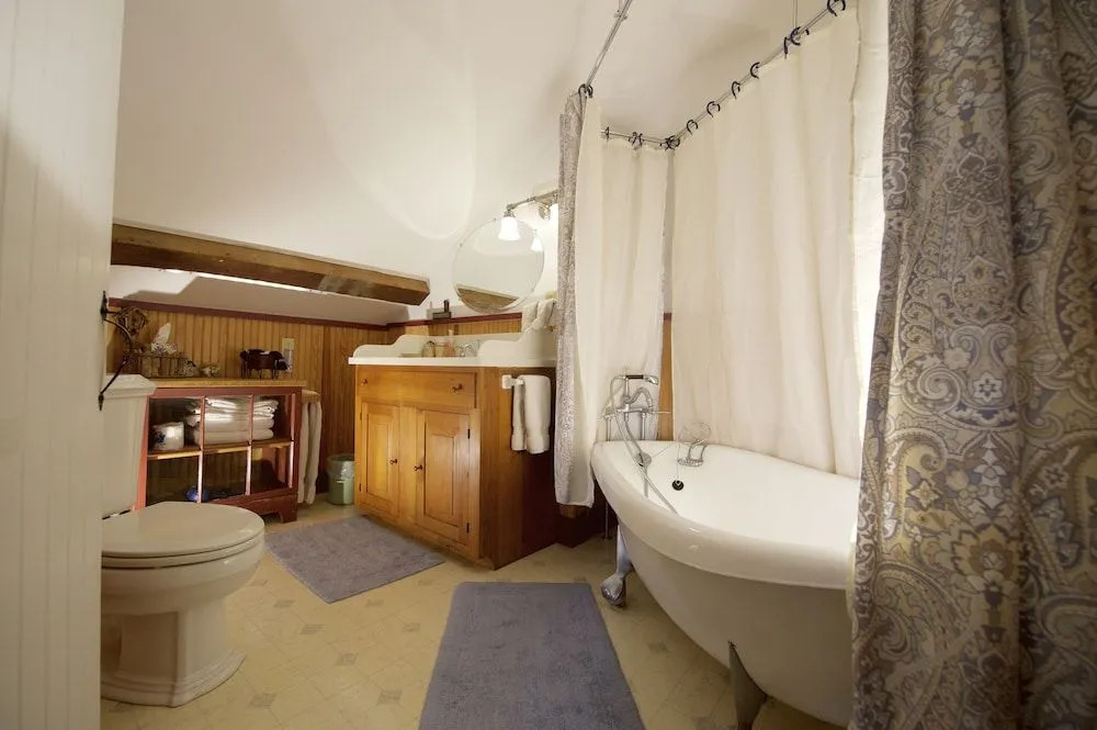 Osceola Mill House Bed and Breakfast