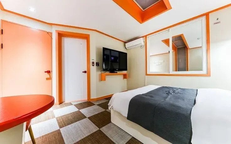 Daejeon Yongmun Back Hotel