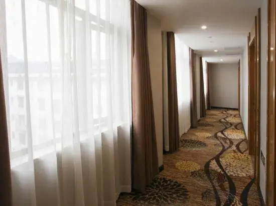 Huayi Hotel