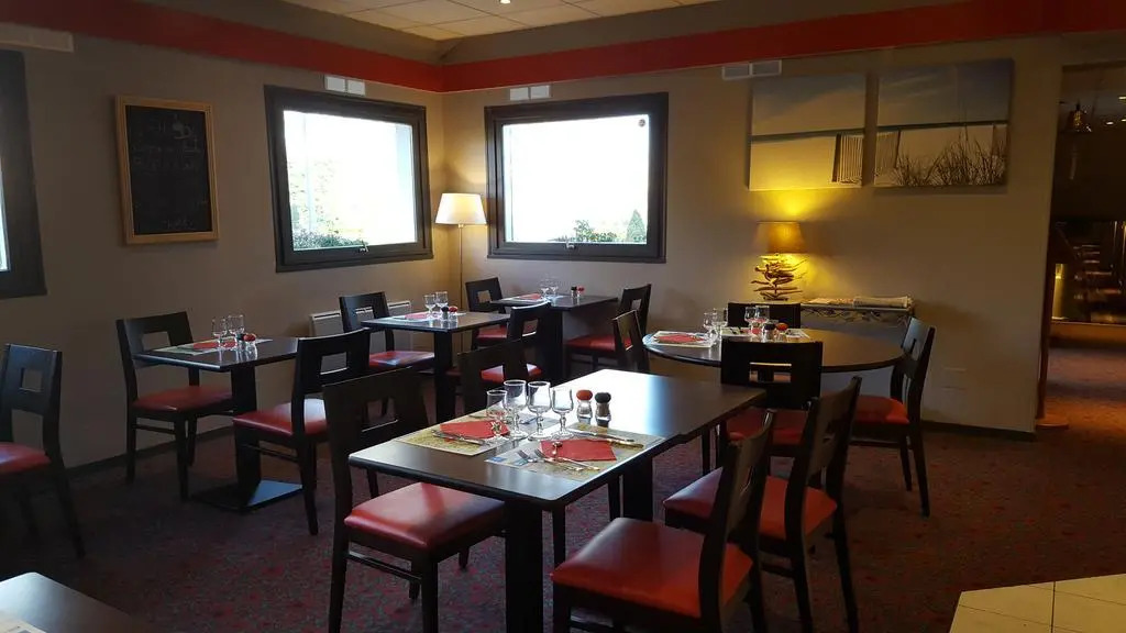 ibis Dieppe Le Val Druel