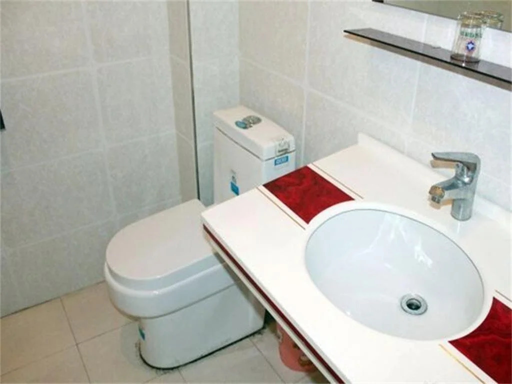 Jiujiang Julu Hotel
