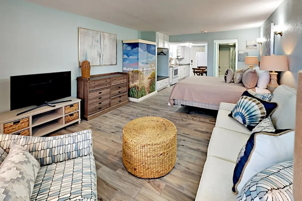 146 Sea Breeze - 1 Br Condo