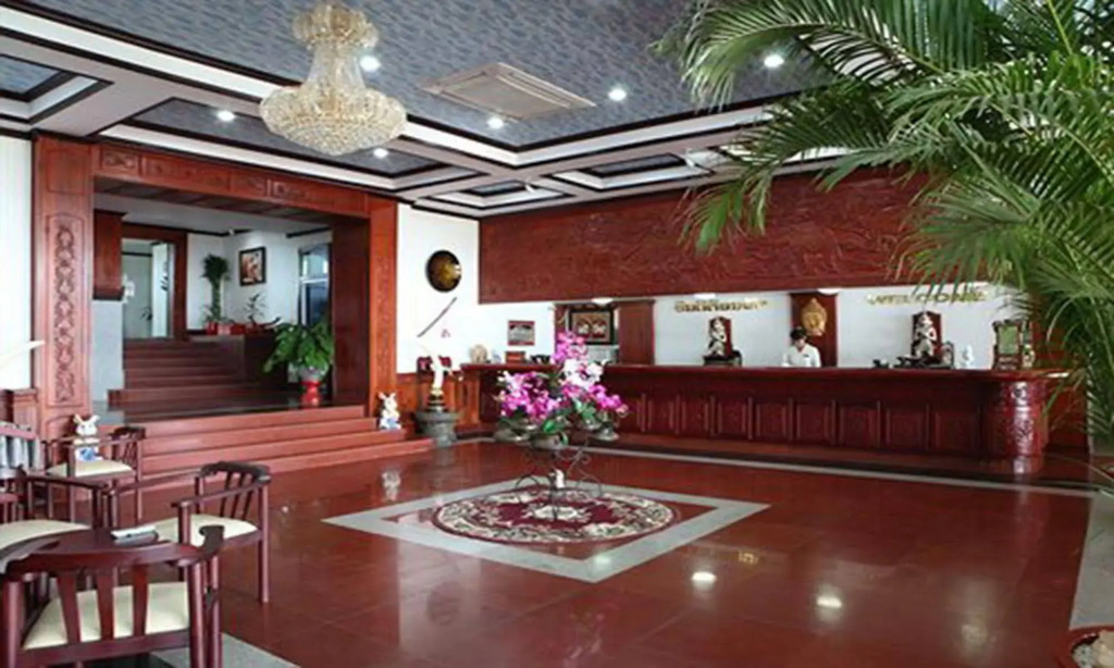 Vansana Riverside Hotel