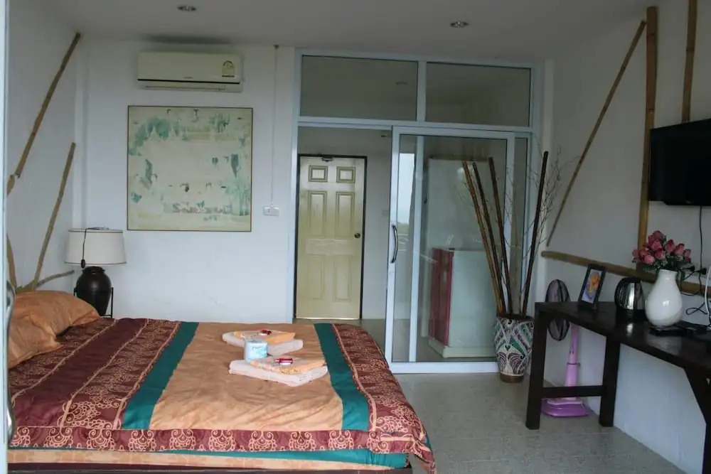 Sairee View Resort