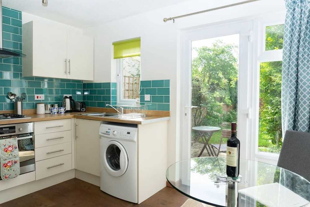 Karah Suites - Bradley Stoke