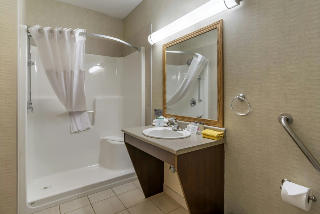 Devonian Hotel and Suites