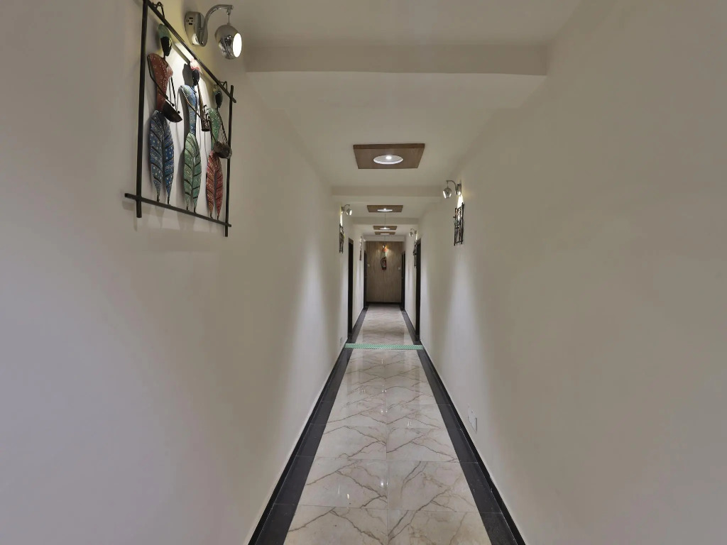 OYO Flagship 11557 Hotel Maharaja Palace