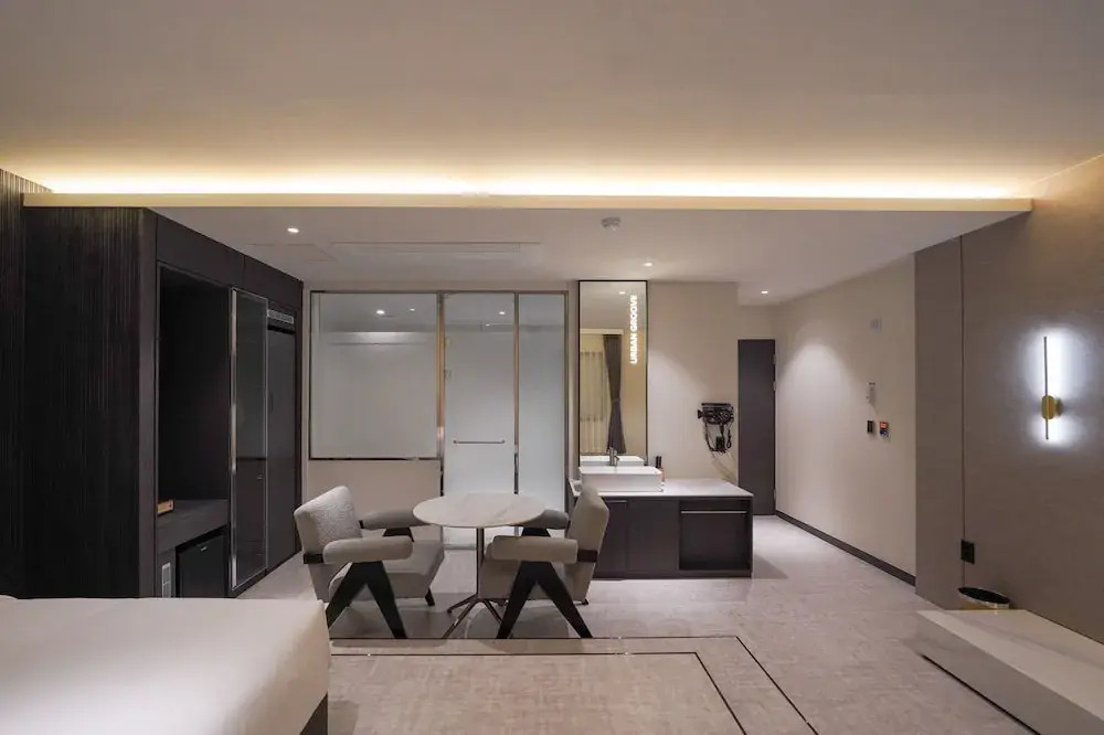 Urban Groove Hotel
