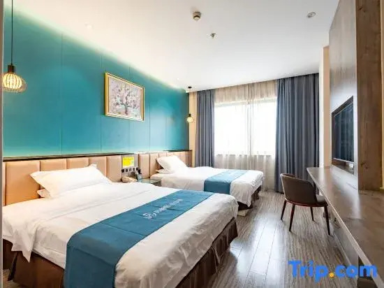 Rujia Huayi Selected Hotel (Nanjing Liuhe Fenghuangshan Park Subway Station Branch)