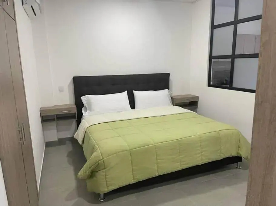 208-PRECIOSO APARTAESTUDIO EN Granada