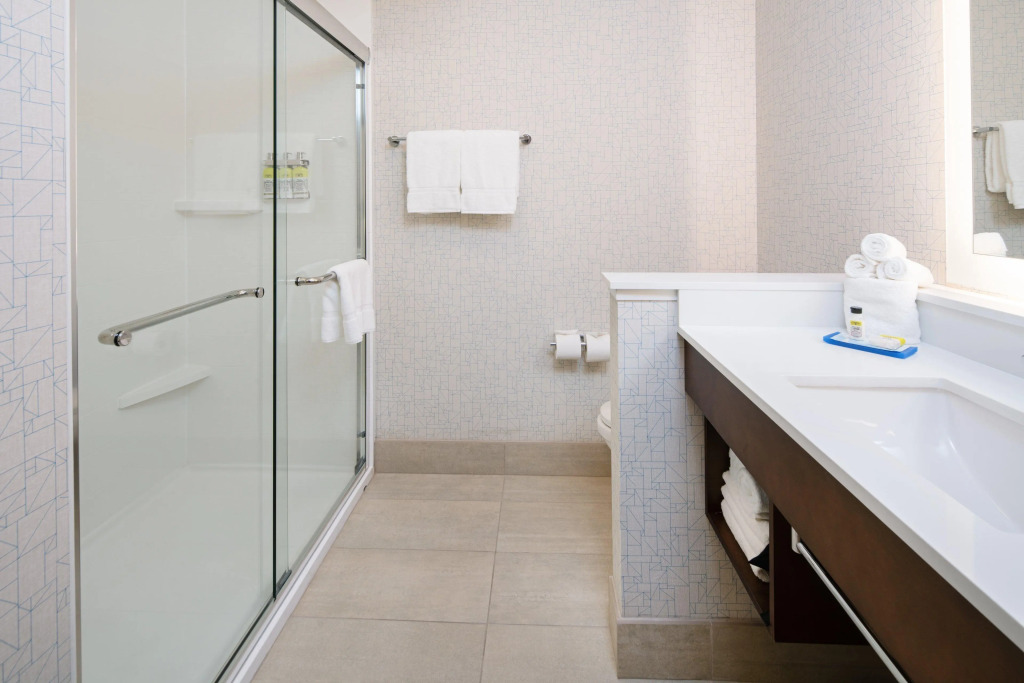 Holiday Inn Express & Suites Murrieta by IHG