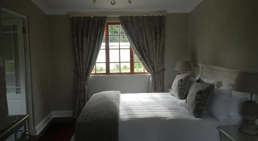 The Falls Cottages