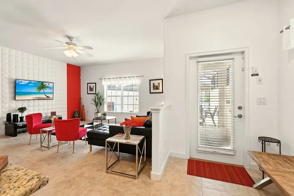 Vibrant 5BR Family Retreat in Storey Lake!