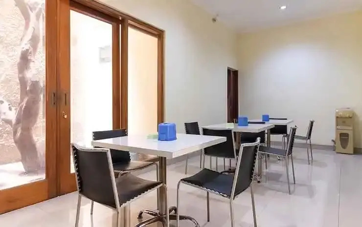 Toedjoeh Enam Homestay Surabaya