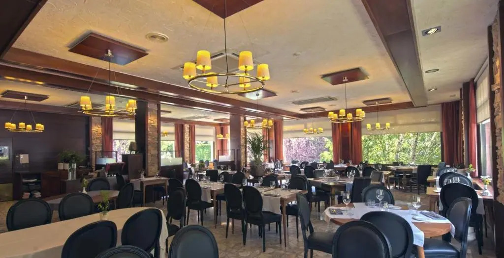 Hotel Restaurant Pessets & SPA