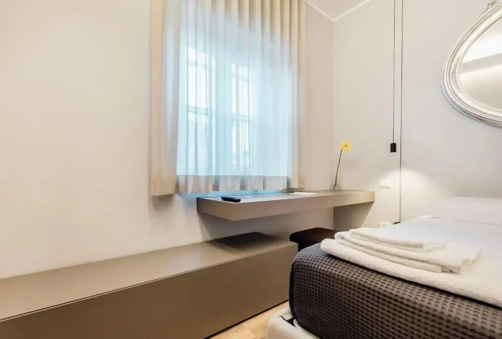 Suite 106