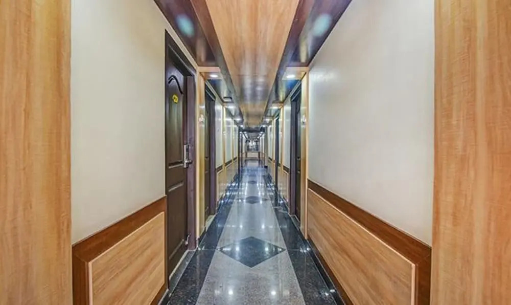 Capital O 16775 Subaithal Residency
